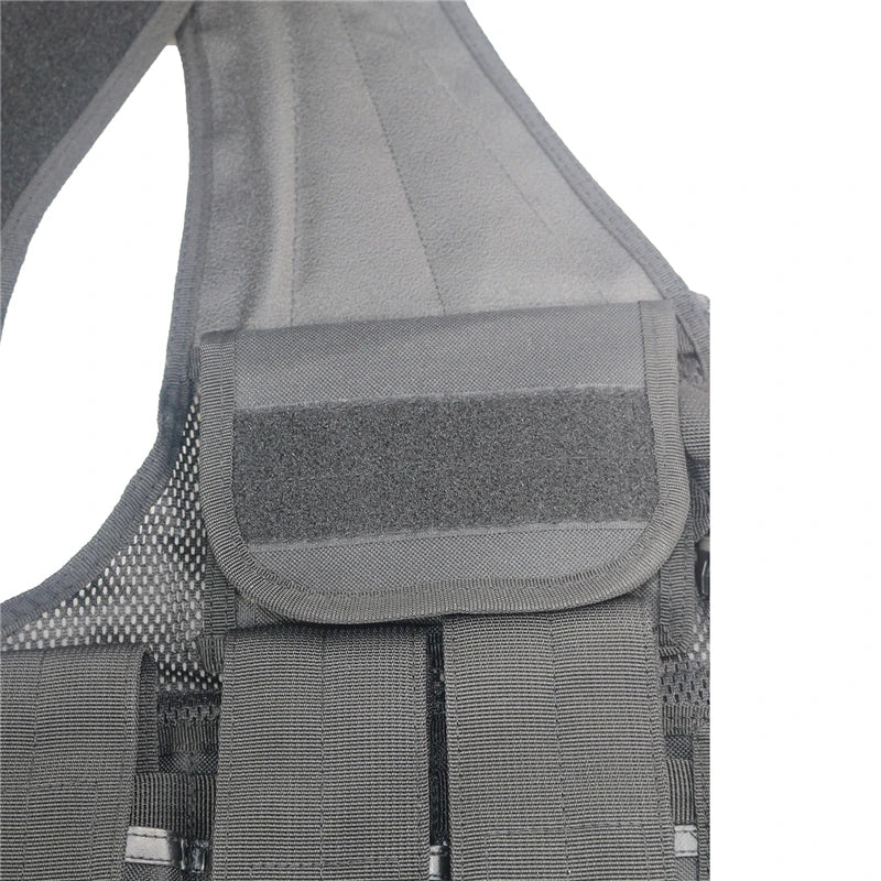 LQ11015-Multi-Pocket Mesh Ventilated Men Tactical Vest (Adjustable Straps)